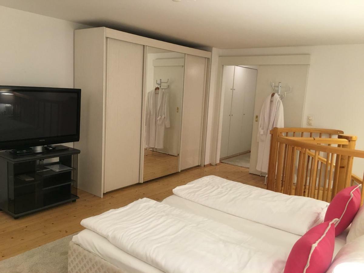 Wohnung Schloss Mondsee Exteriör bild